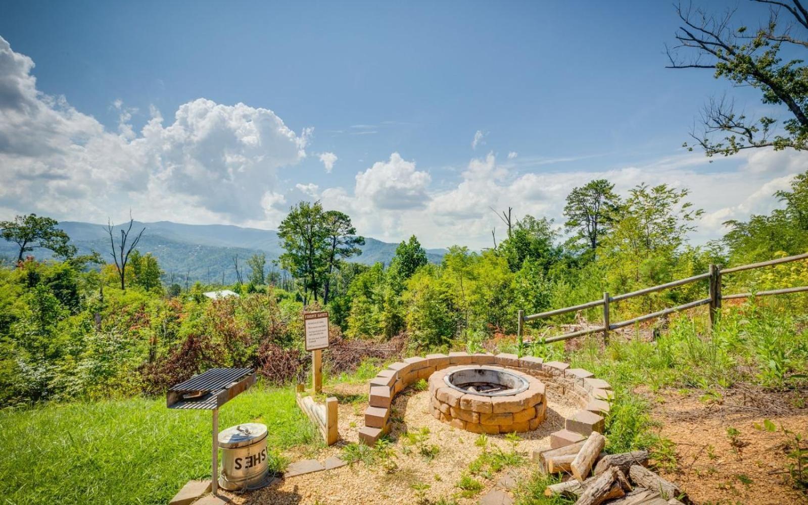 Villa Lifes A Bear Gatlinburg Exterior foto